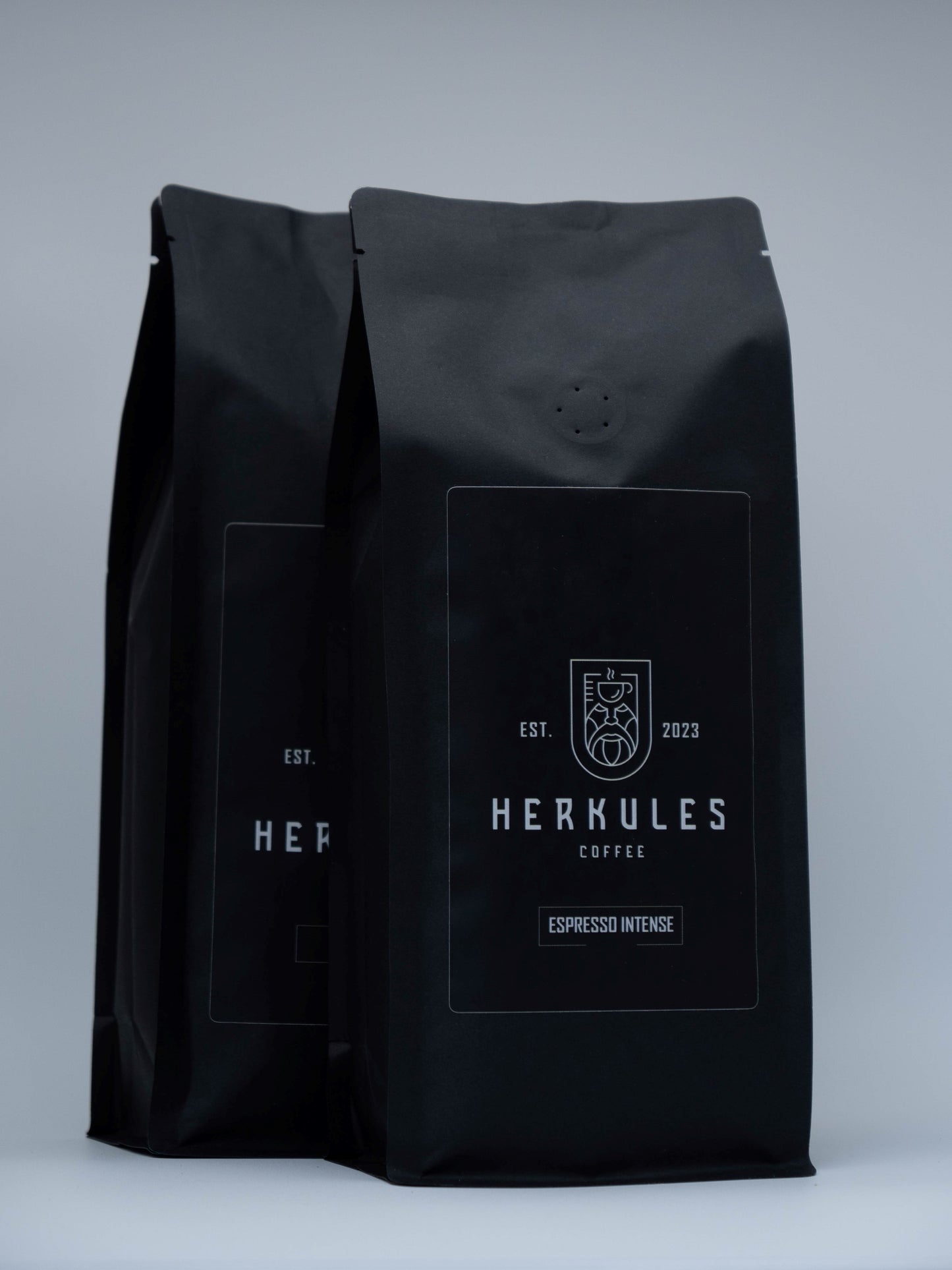 Intensiver Kaffee aus Kassel: Ein Verpackungs-Set von Herkules Coffee Espresso Intense